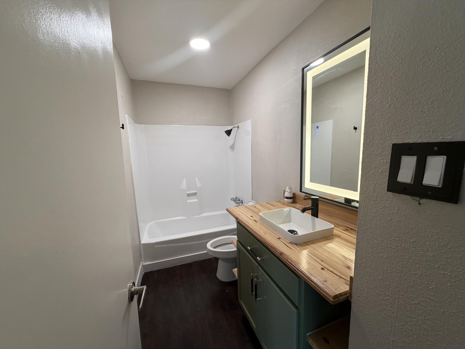 2124 Burton Dr #263 Property Photo 4