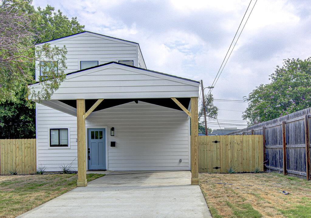 2530 Steck Ave Property Photo