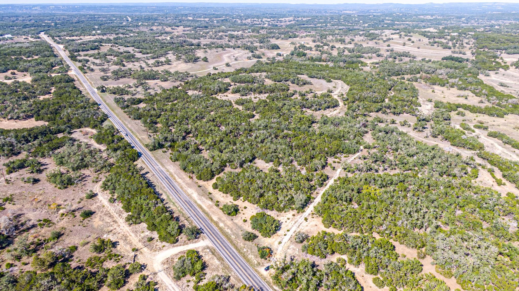 00 Fm 32 Dr Property Photo 5