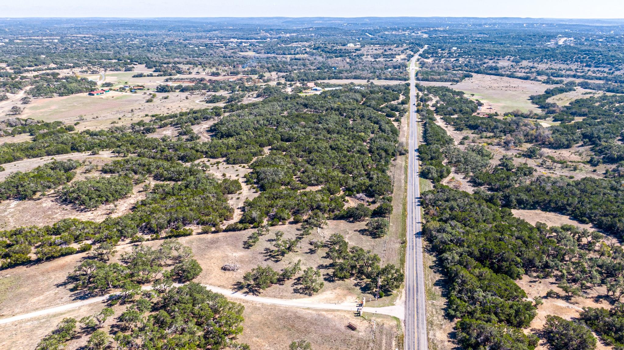 00 Fm 32 Dr Property Photo 12