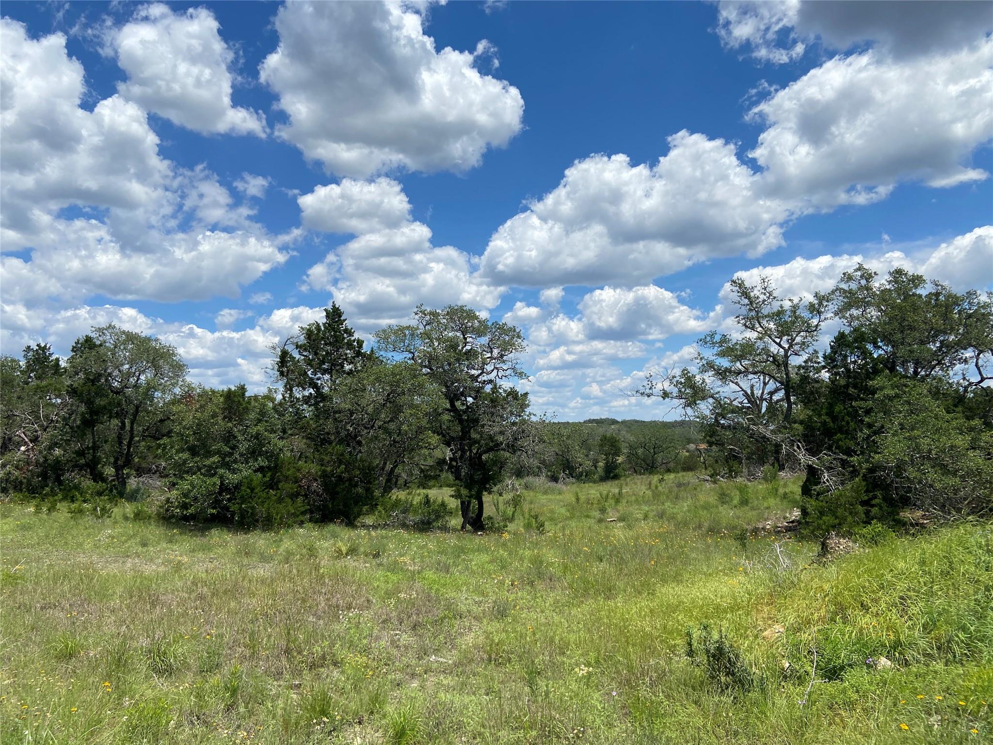 00 Fm 32 Dr Property Photo 16