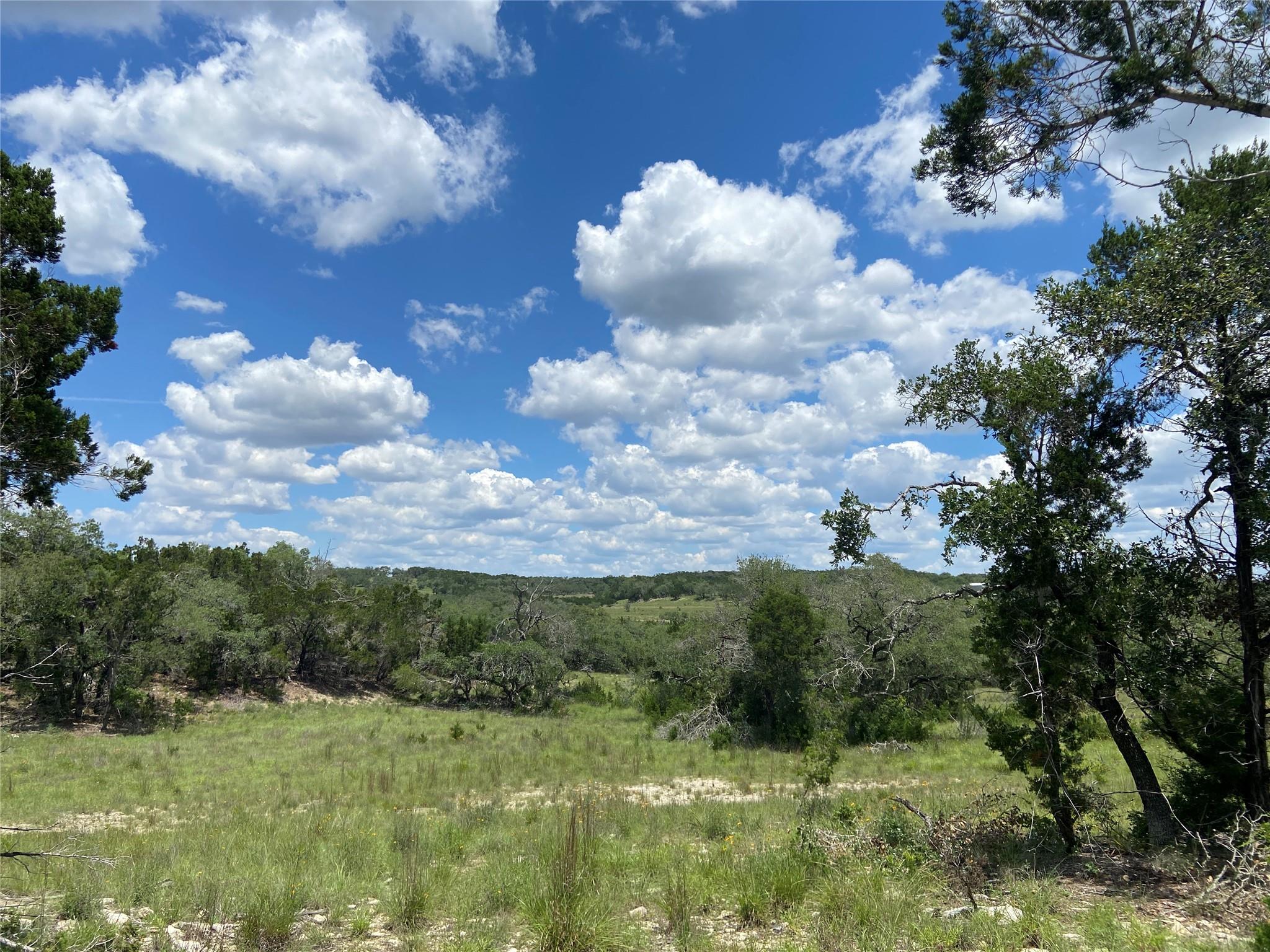 00 Fm 32 Dr Property Photo 17