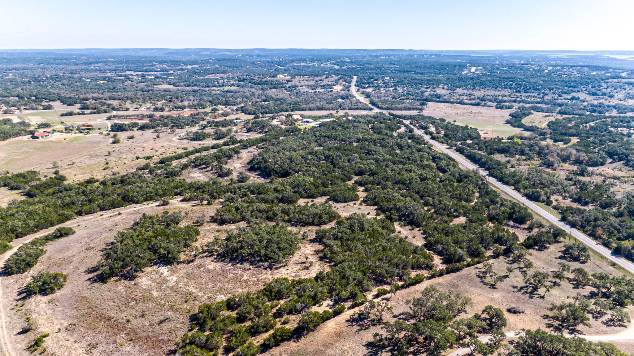 00 Fm 32 Dr Property Photo 20