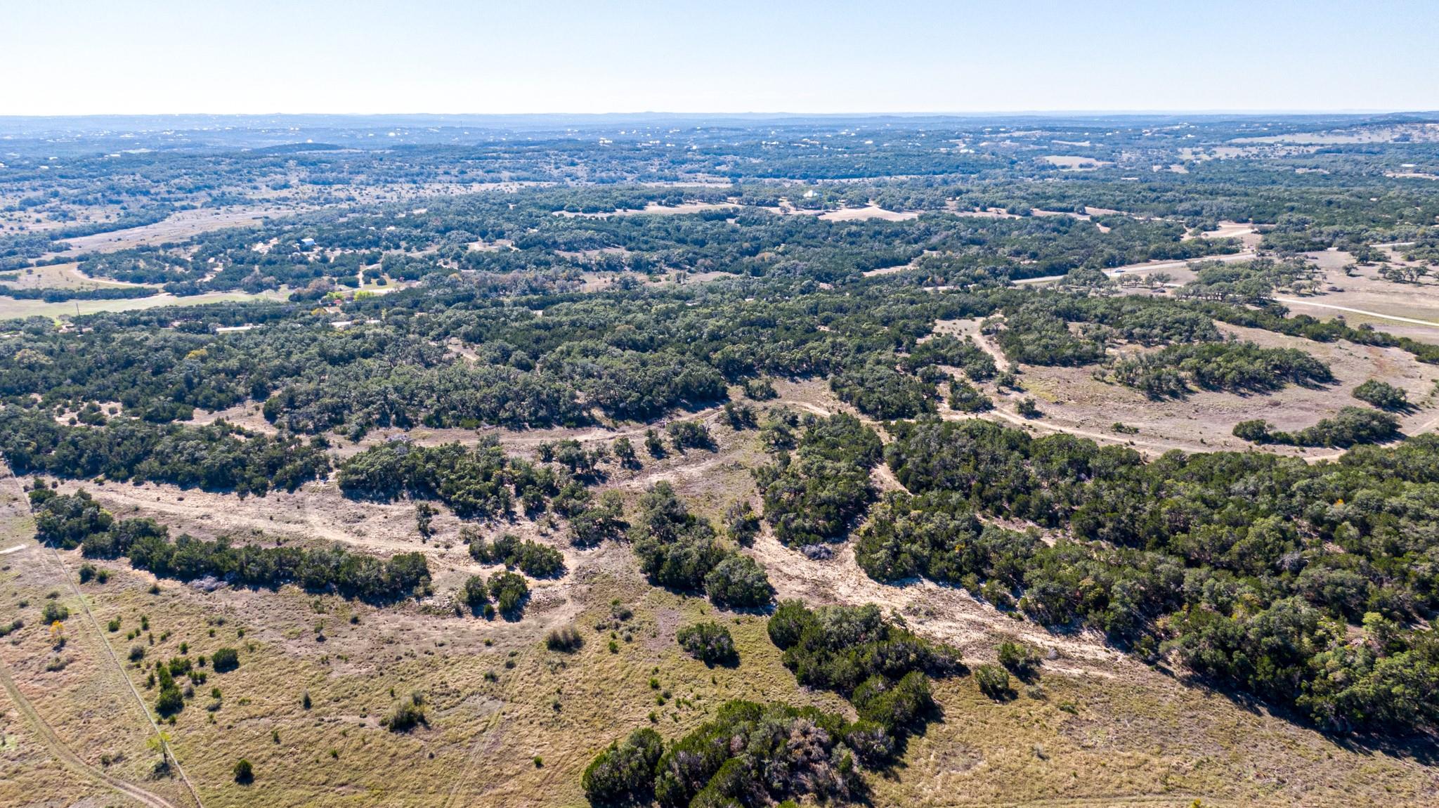 00 Fm 32 Dr Property Photo 23