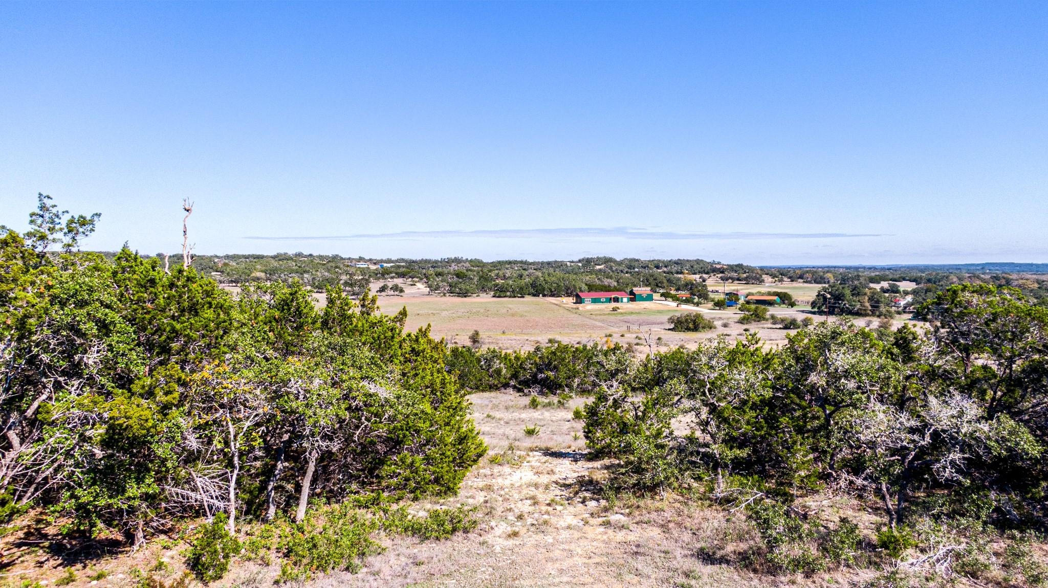 00 Fm 32 Dr Property Photo 26
