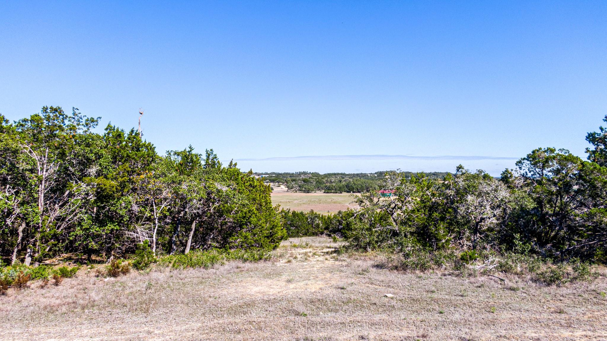 00 Fm 32 Dr Property Photo 30