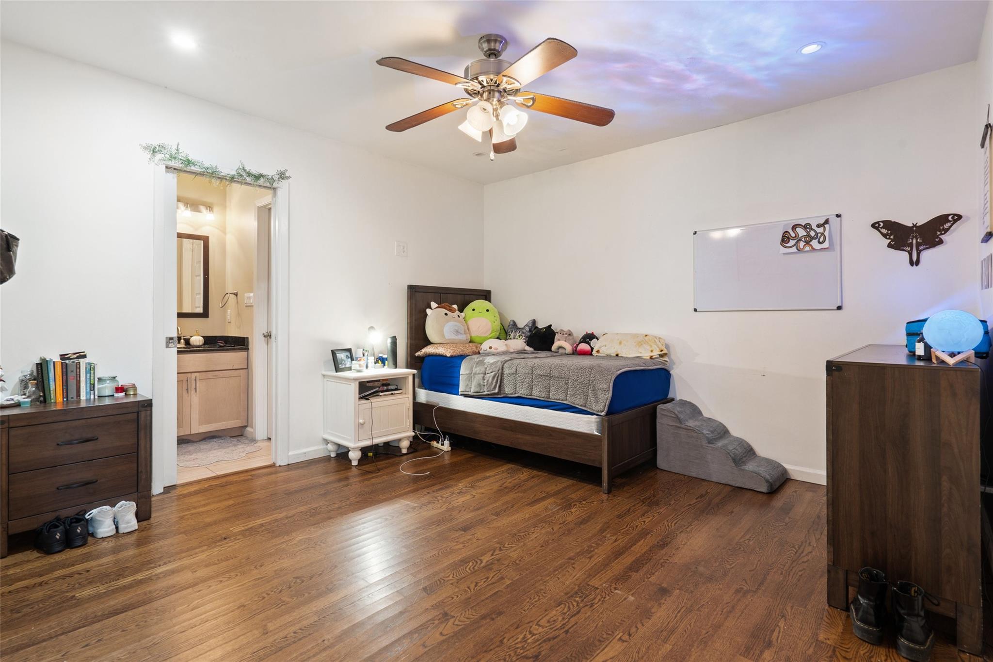 3504 Speedway A & B Property Photo 18