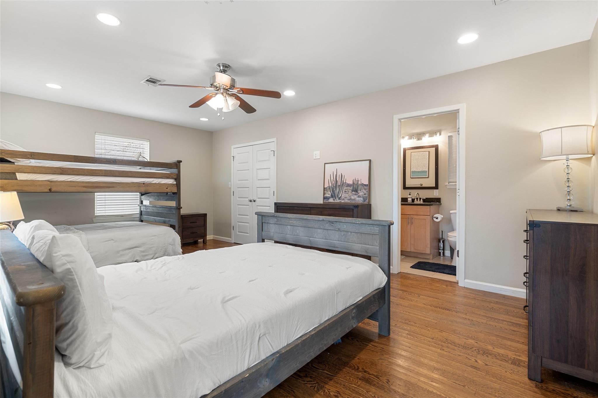 3504 Speedway A & B Property Photo 19