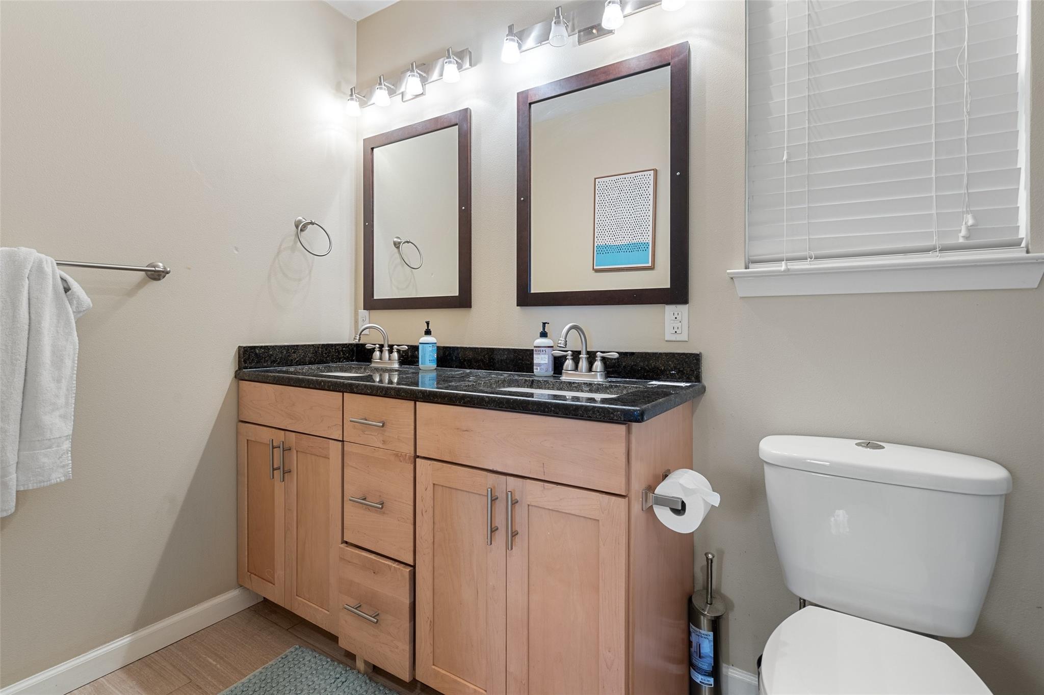 3504 Speedway A & B Property Photo 20