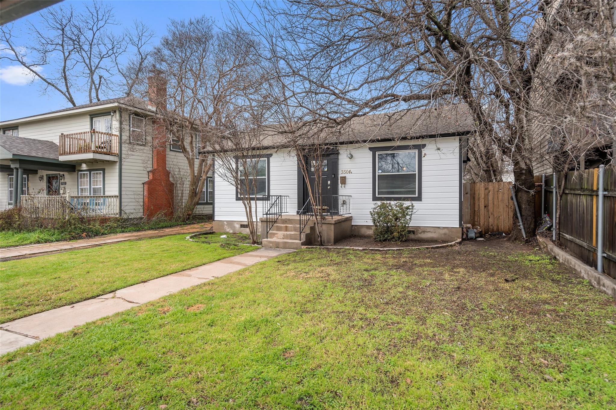 3504 Speedway A & B Property Photo 34