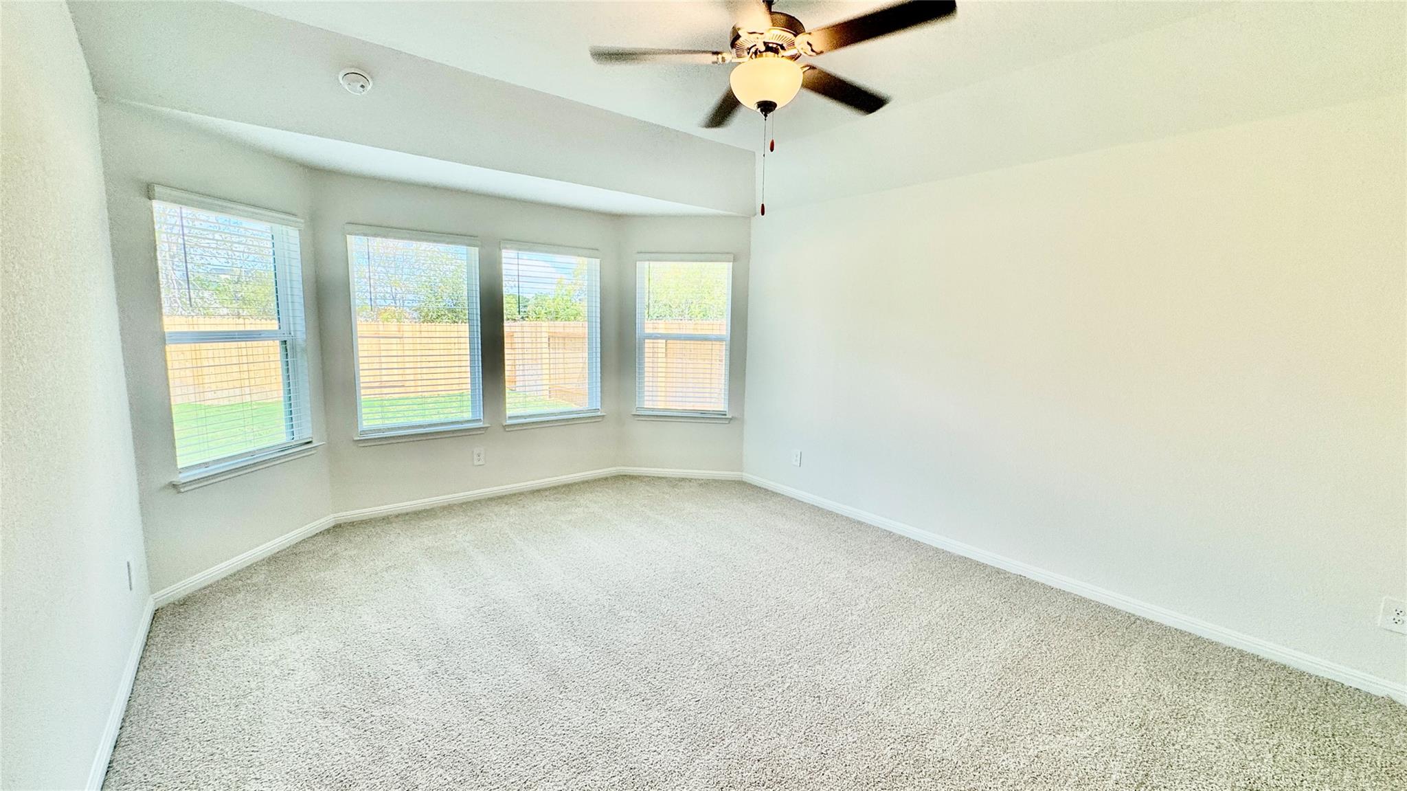 156 Coopers Hawk Crst Property Photo 3