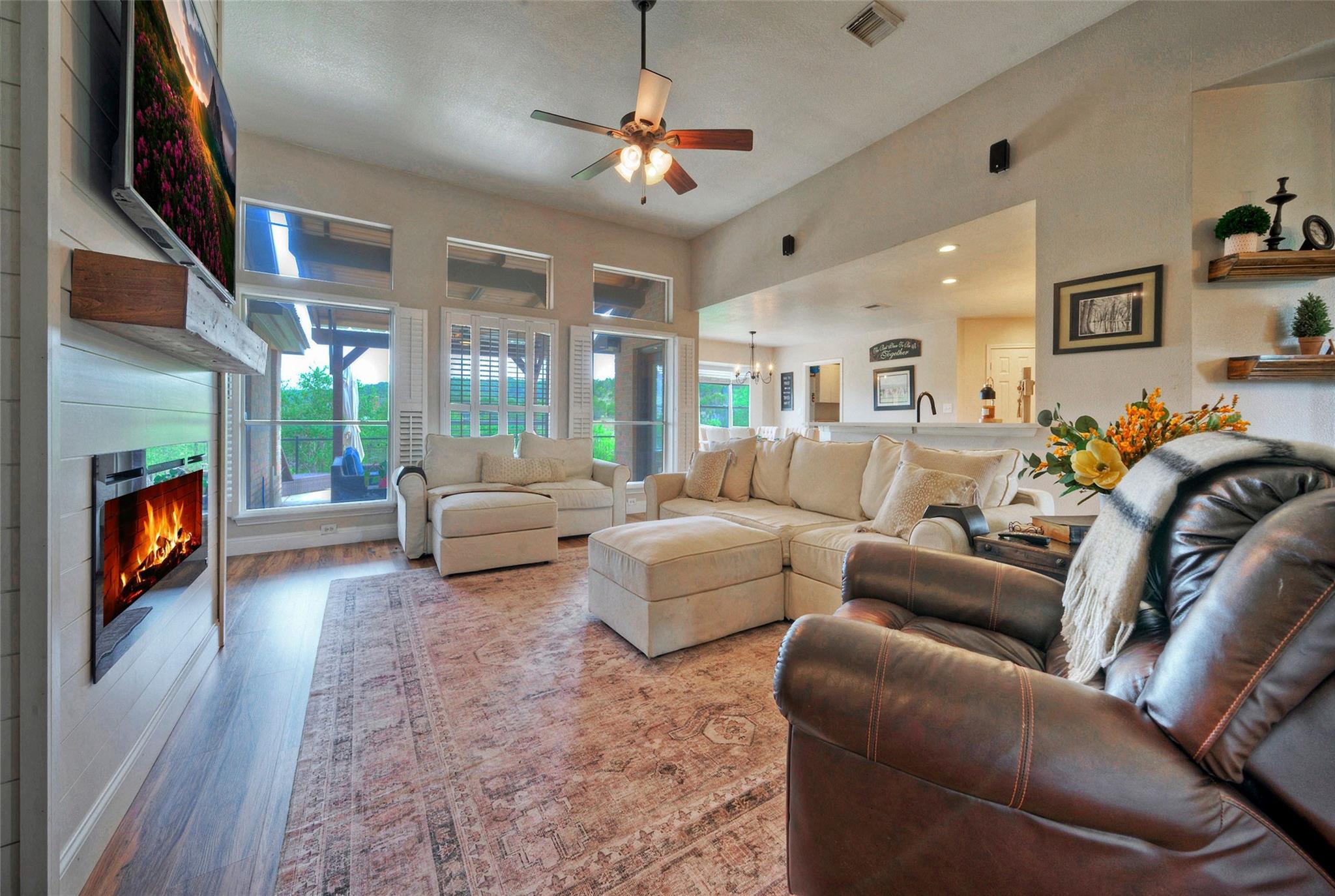 511 Chaneys Xing Property Photo 17