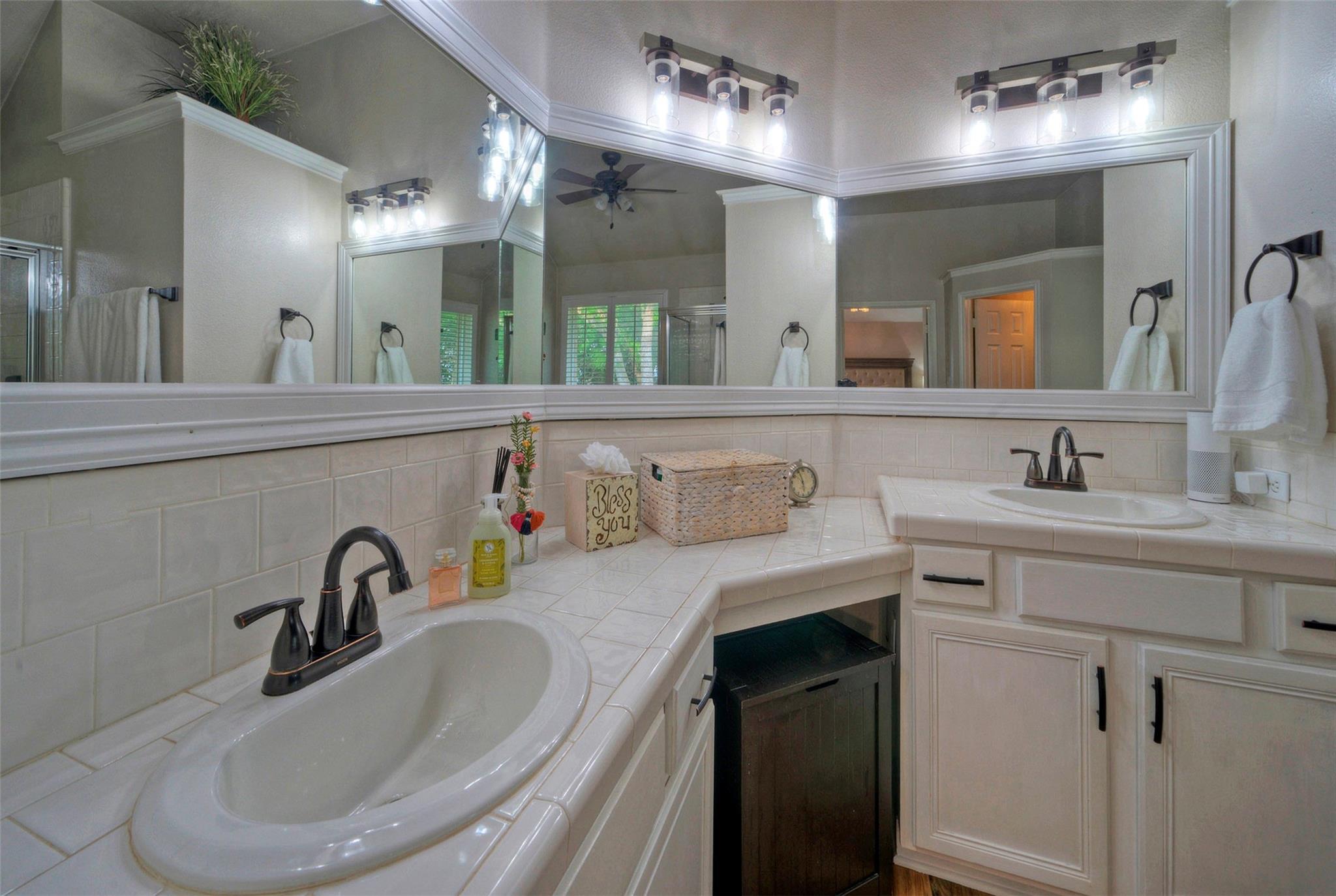 511 Chaneys Xing Property Photo 22
