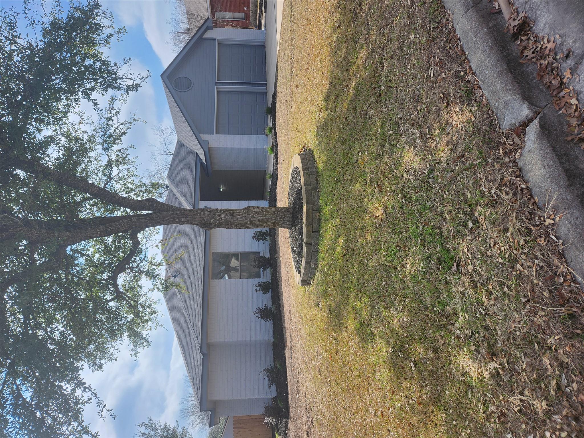 108 Cottonwood Dr Property Photo