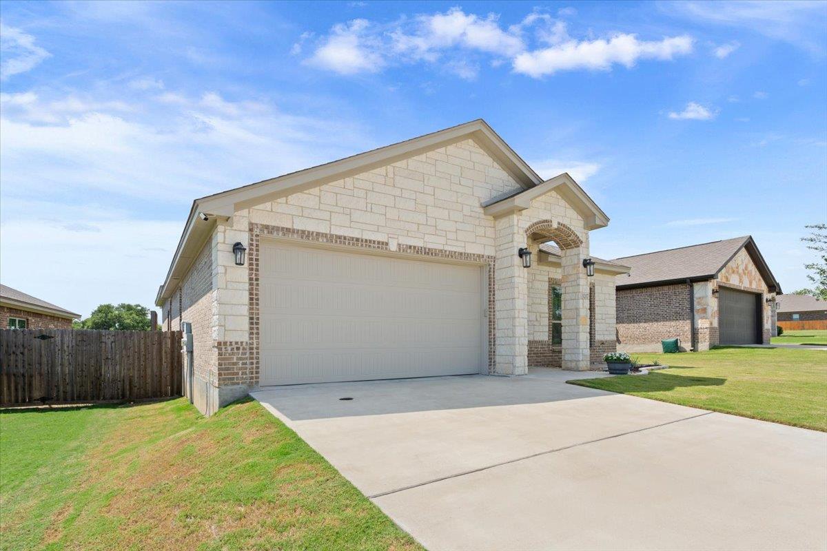 3217 Tortuga Ct Property Photo 4