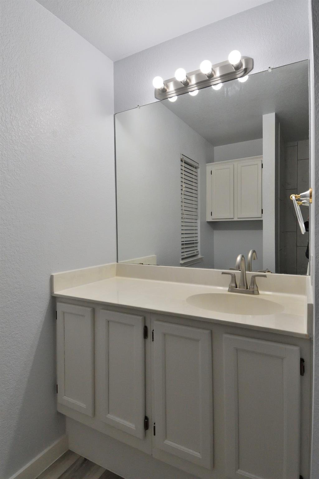 13424 Balamos Dr Property Photo 23
