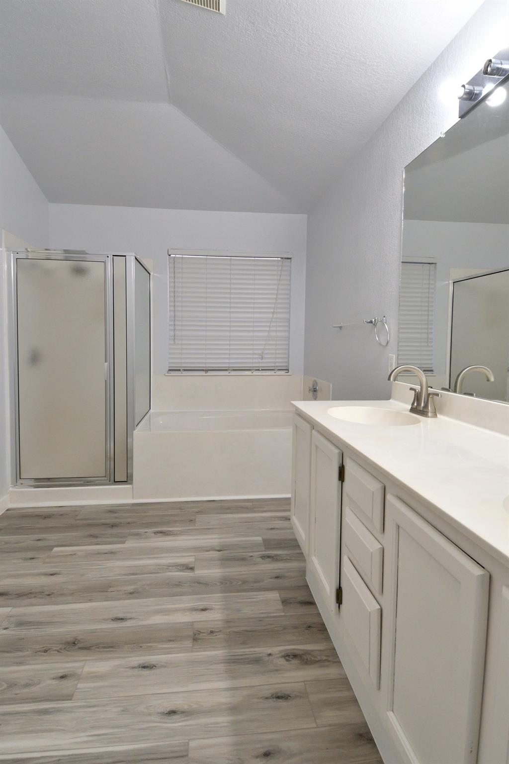 13424 Balamos Dr Property Photo 28