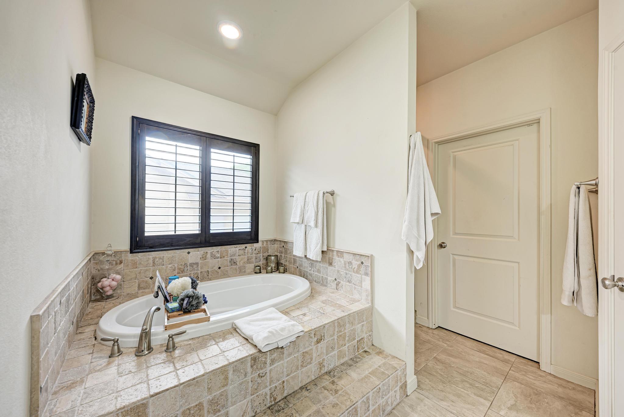 2605 Indian Creek Rd Property Photo 15