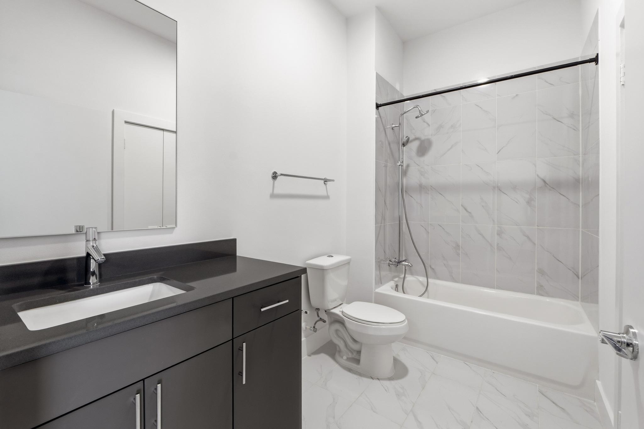 3900 Berkman Dr #208 Property Photo 12