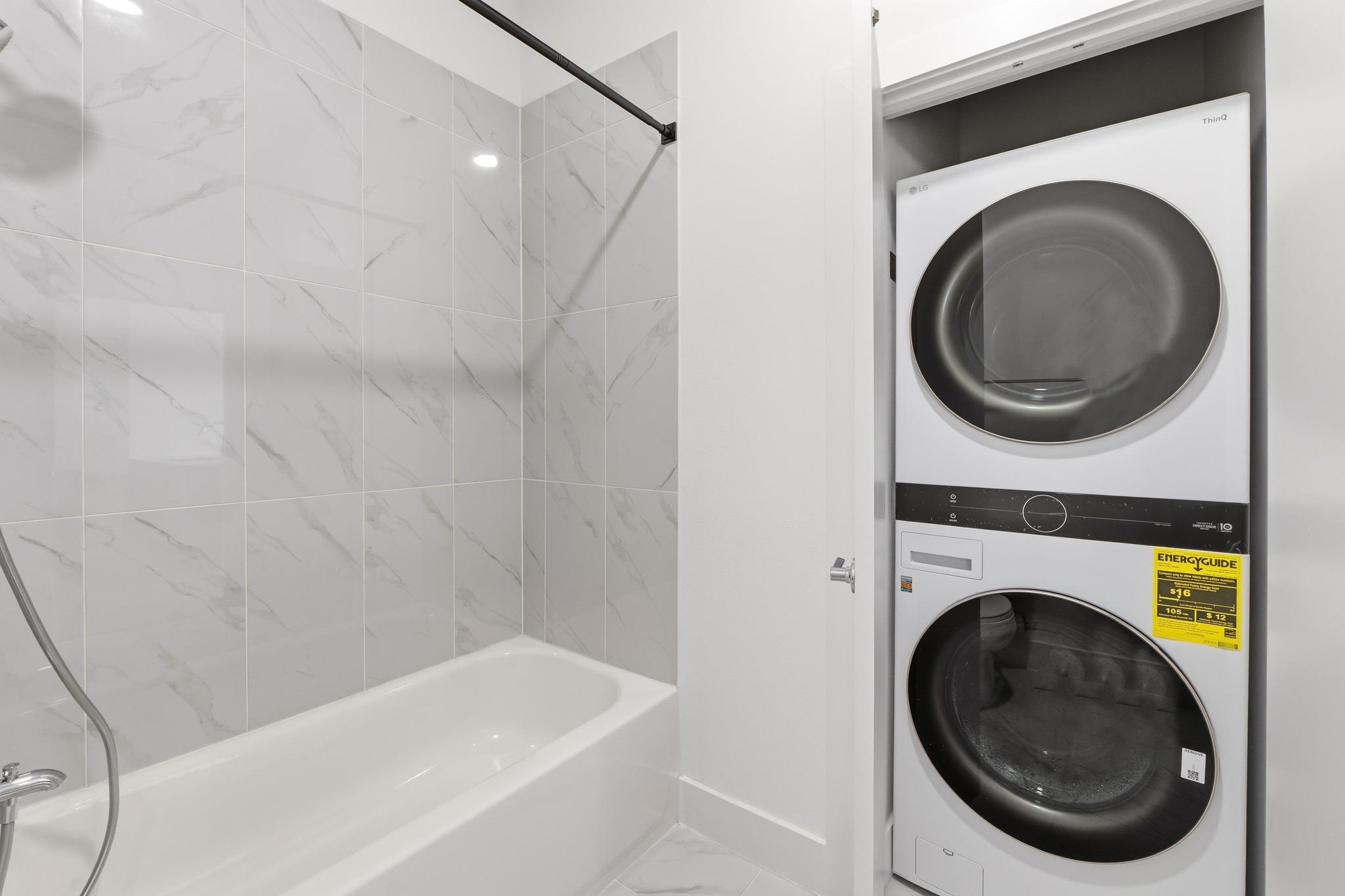 3900 Berkman Dr #208 Property Photo 15