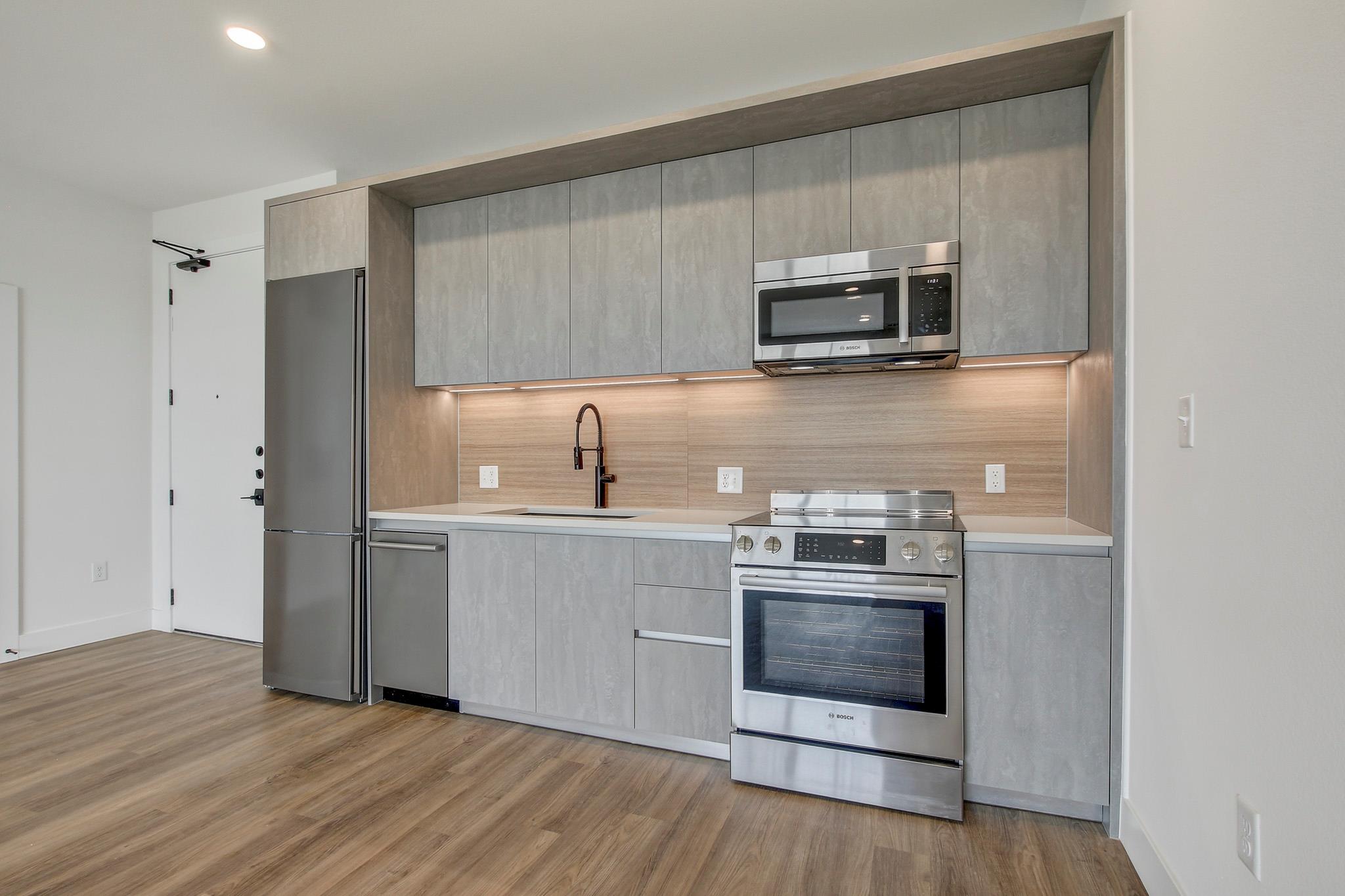 4315 S Congress Ave #525 Property Photo 6