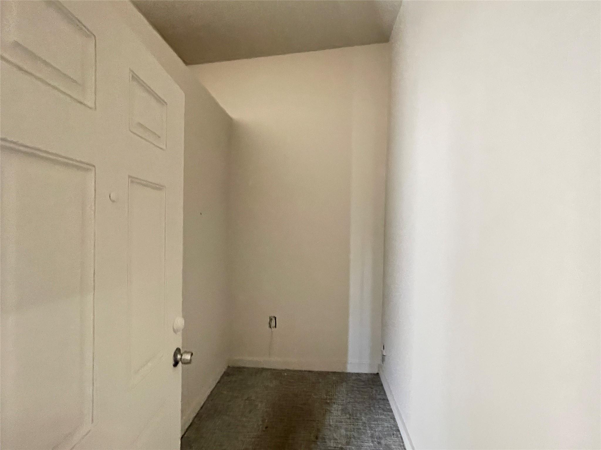 3012 Meldrum St Property Photo 8