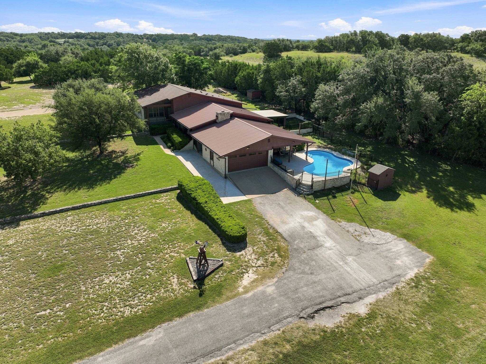 606 Rolling Hills Rd Property Photo 1