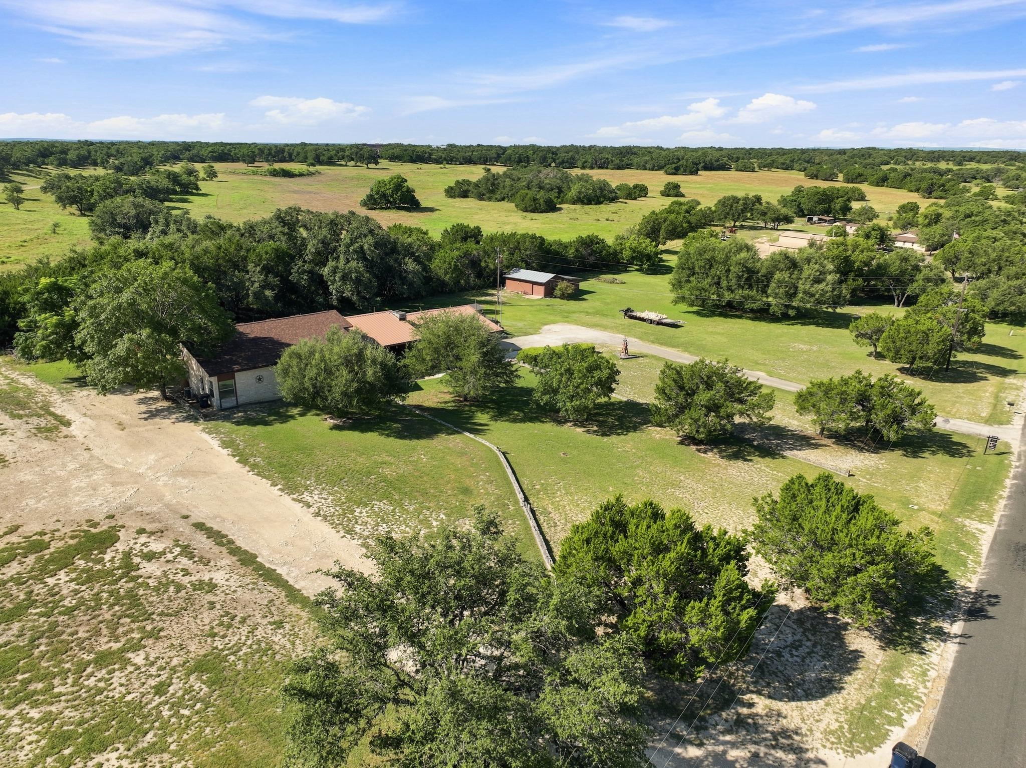 606 Rolling Hills Rd Property Photo 3
