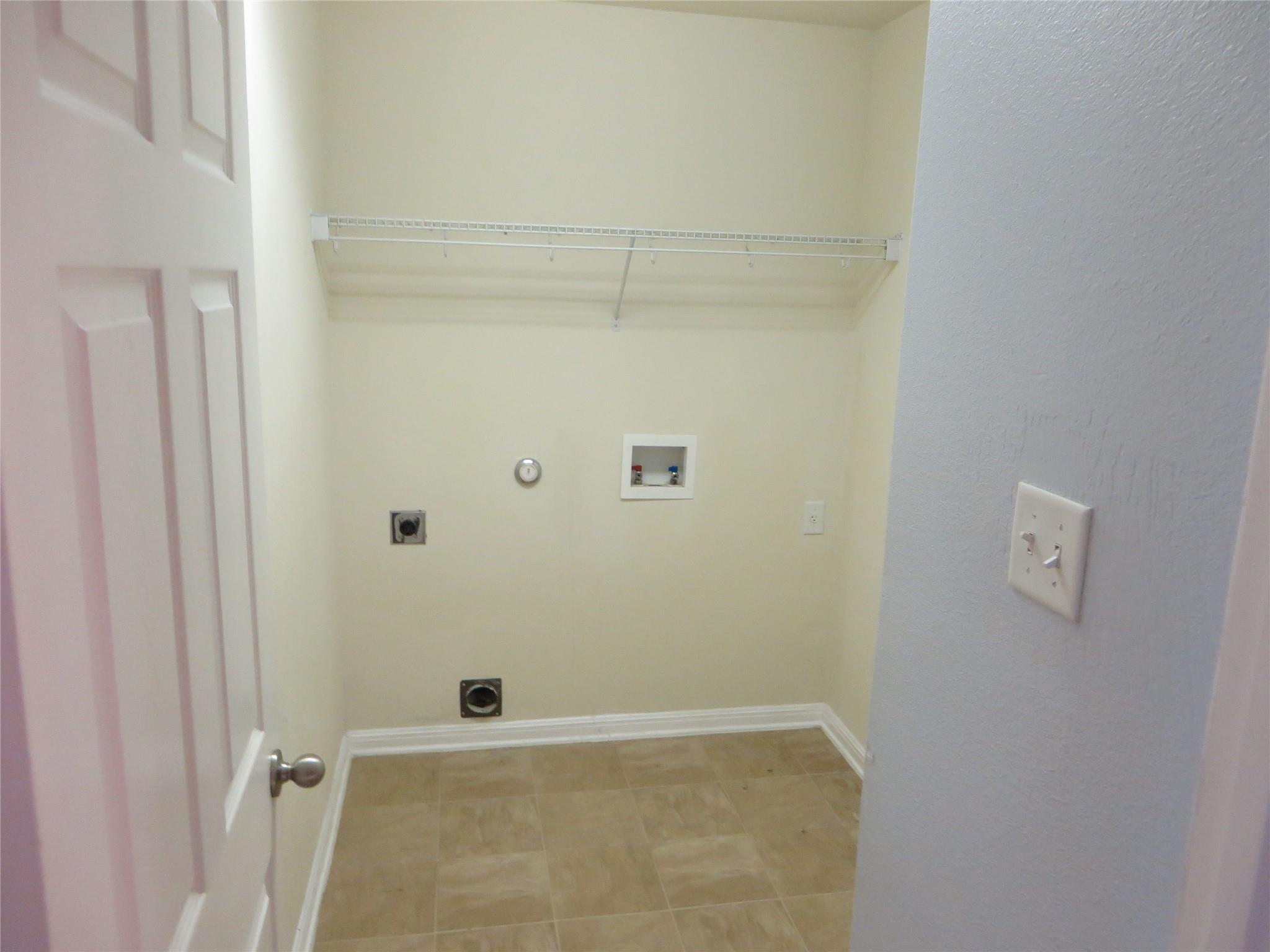 3633 Hawk View St Property Photo 5