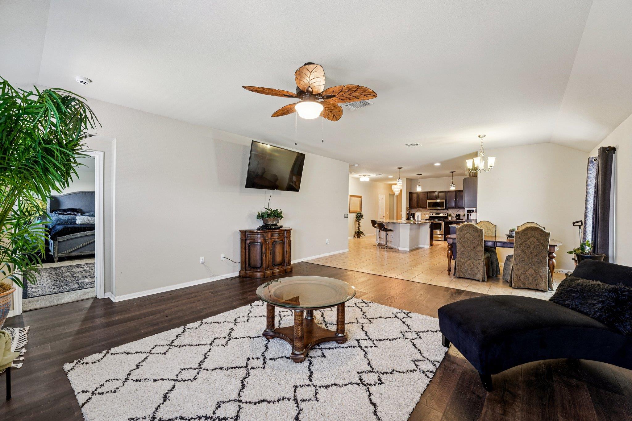 308 Nueces River Trl Property Photo 10