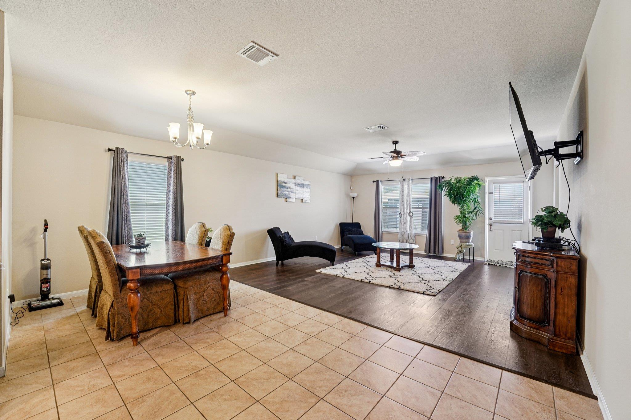 308 Nueces River Trl Property Photo 12