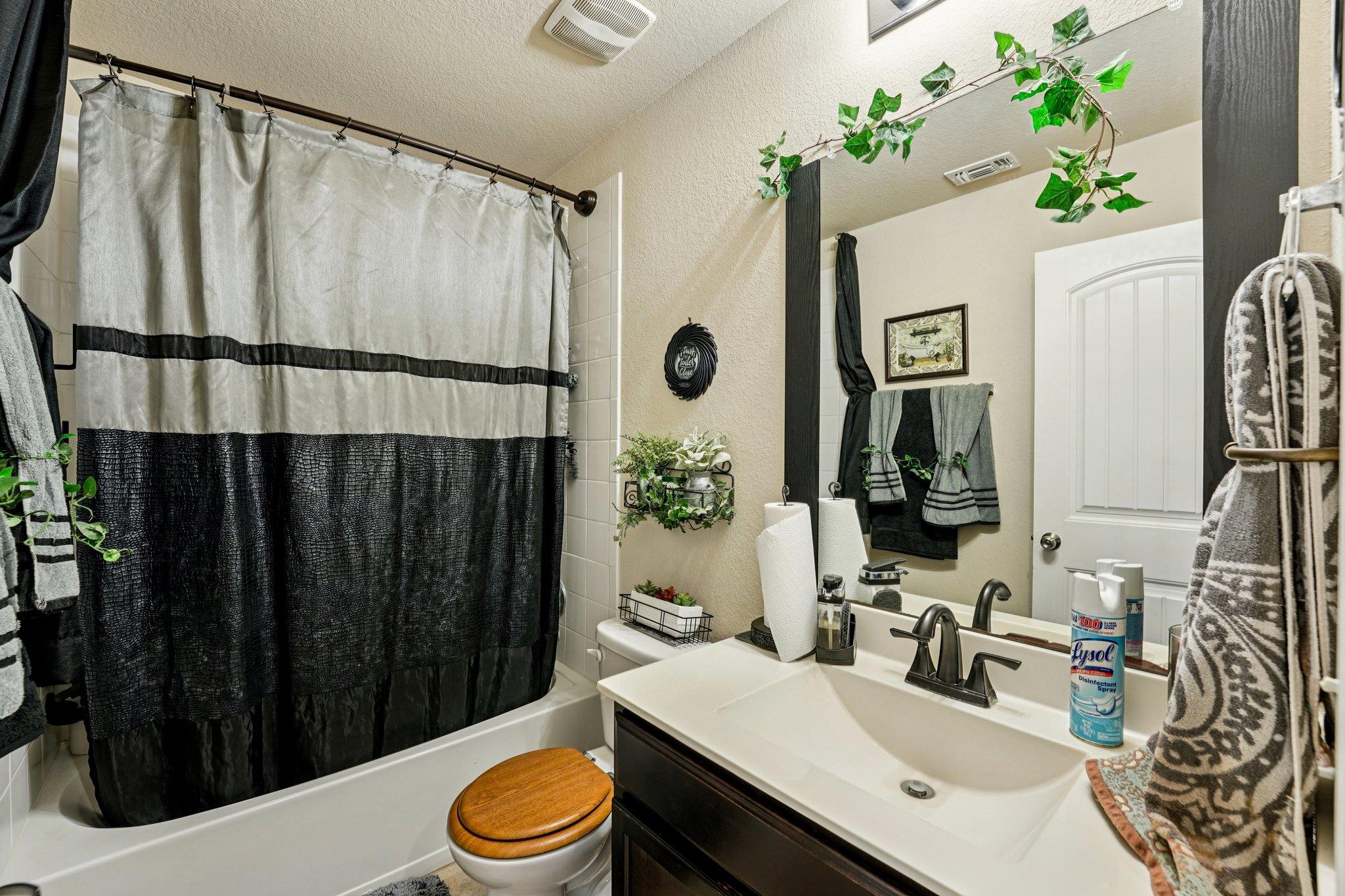 308 Nueces River Trl Property Photo 14