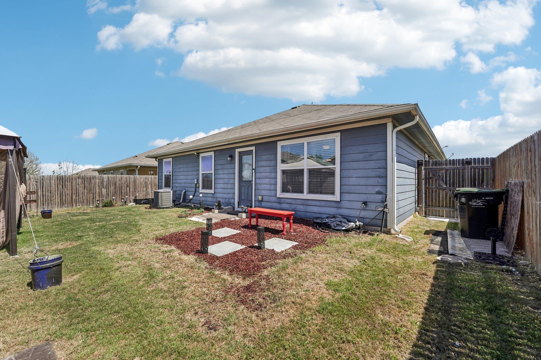 308 Nueces River Trl Property Photo 27