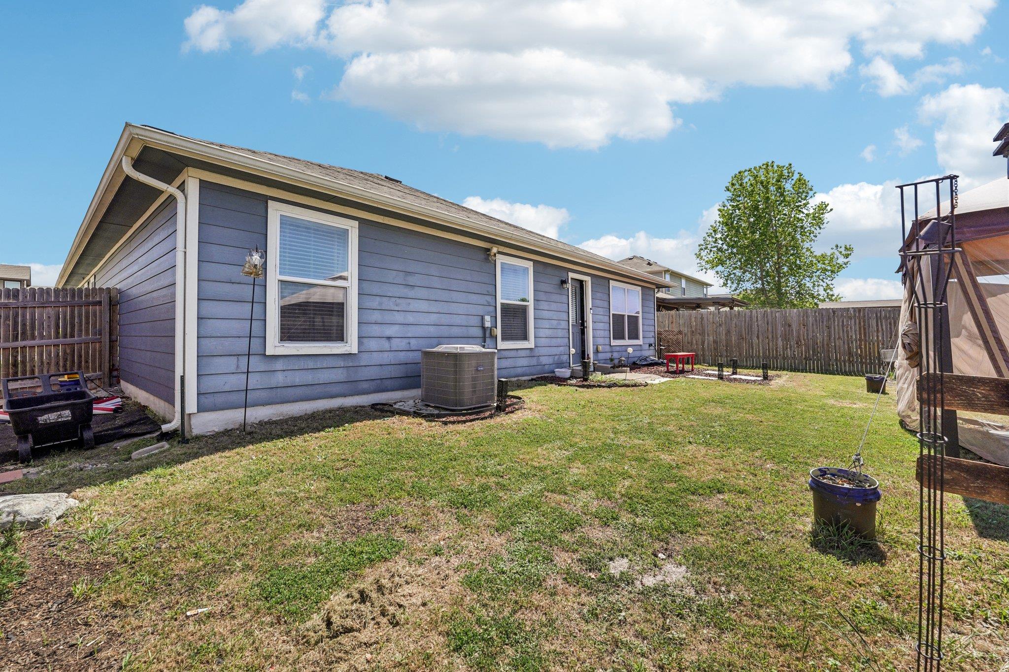 308 Nueces River Trl Property Photo 29
