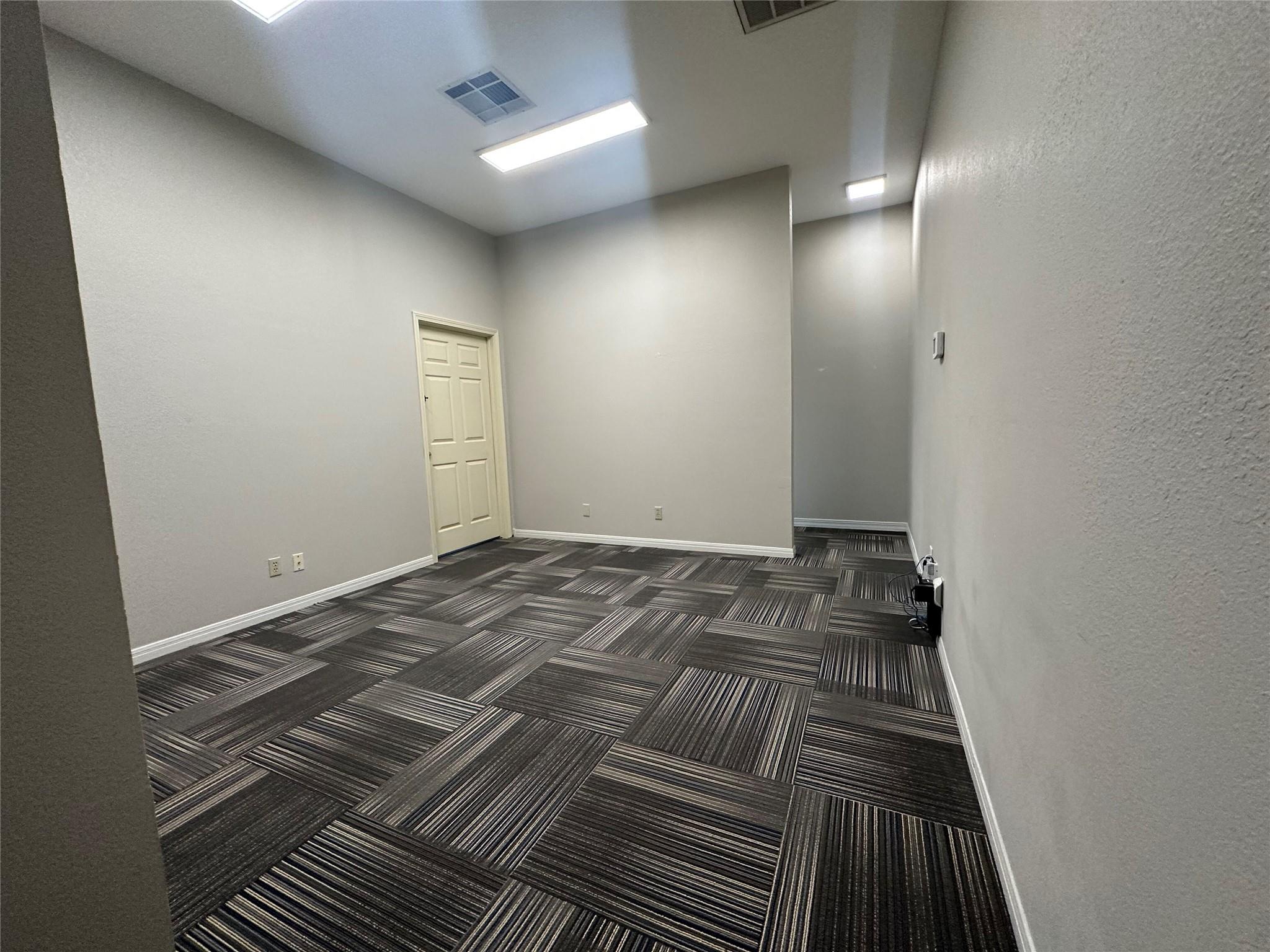1823 Fortview Rd #203 Property Photo 3