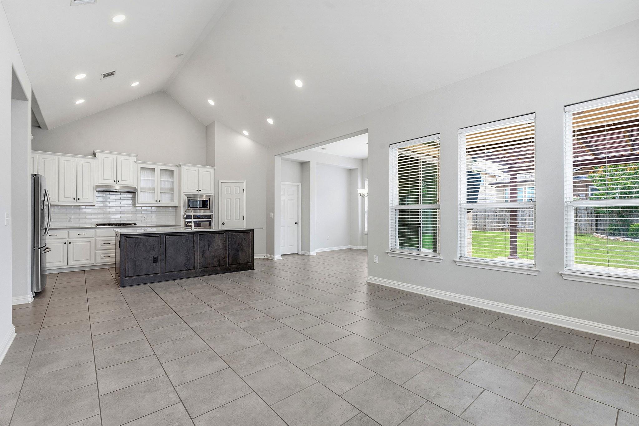 5105 Cornflower Dr Property Photo 4