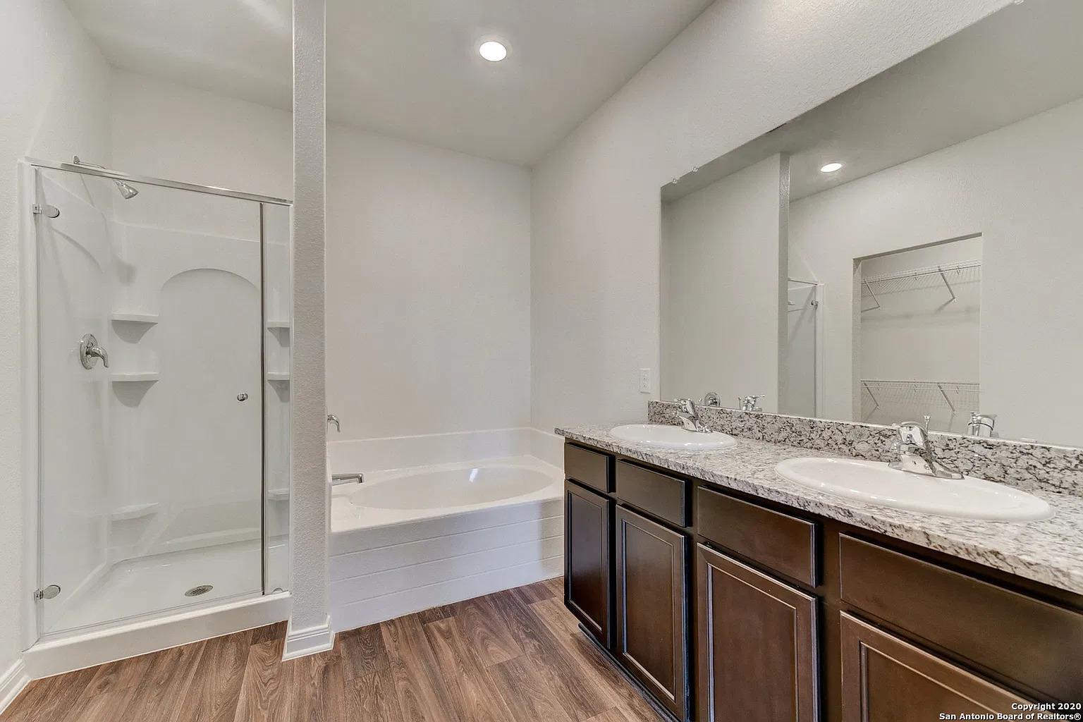 3139 Jackson Smt Property Photo 7
