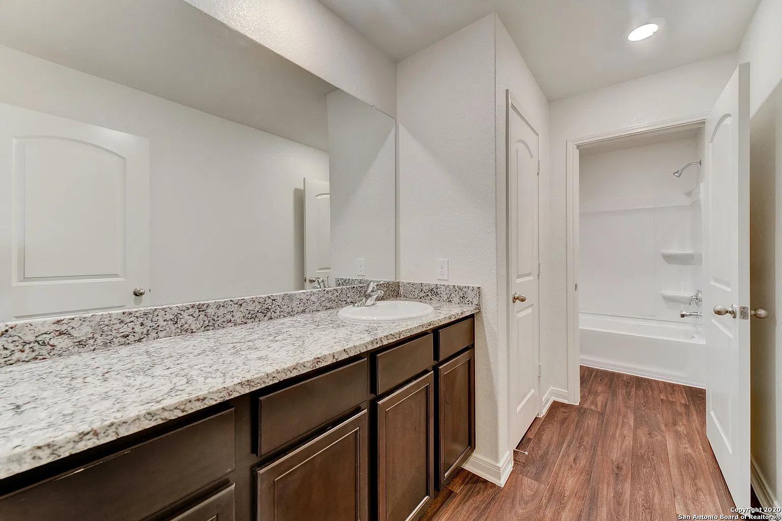 3139 Jackson Smt Property Photo 17
