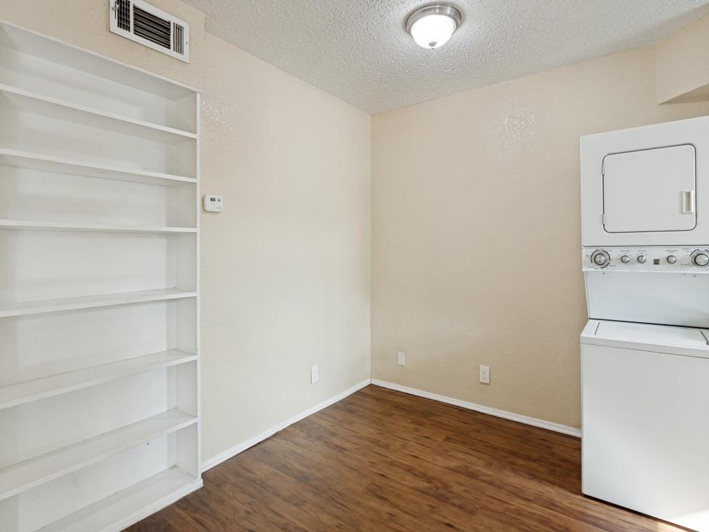 2401 Manor Rd None #218 Property Photo 19