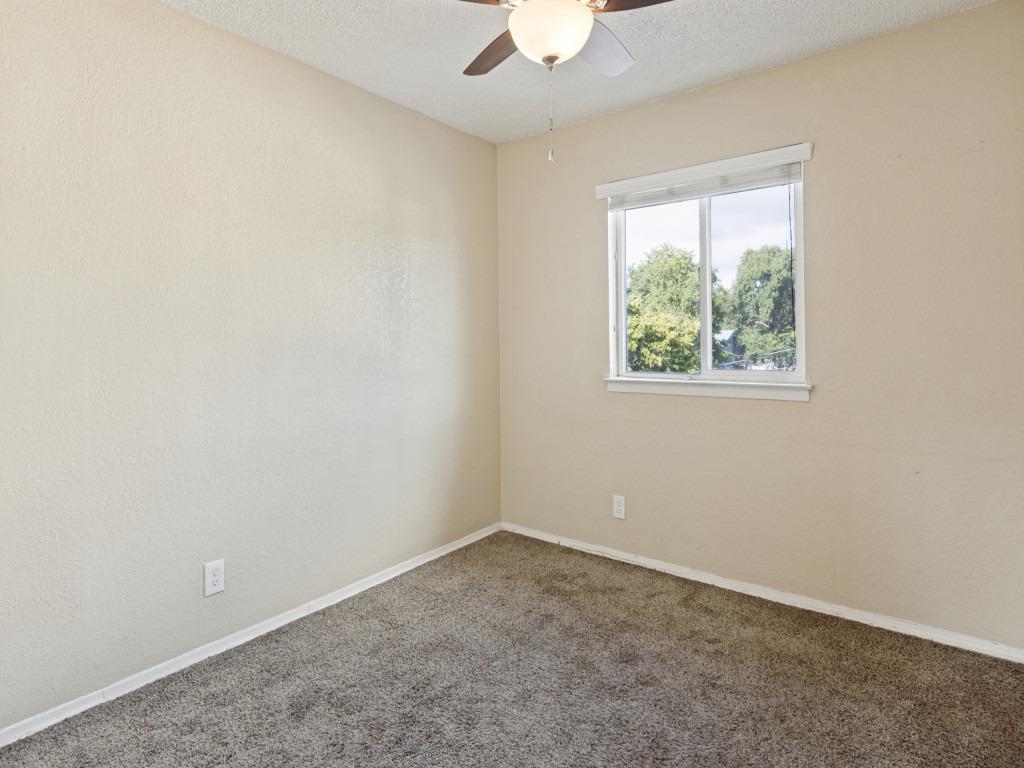 2401 Manor Rd None #218 Property Photo 23