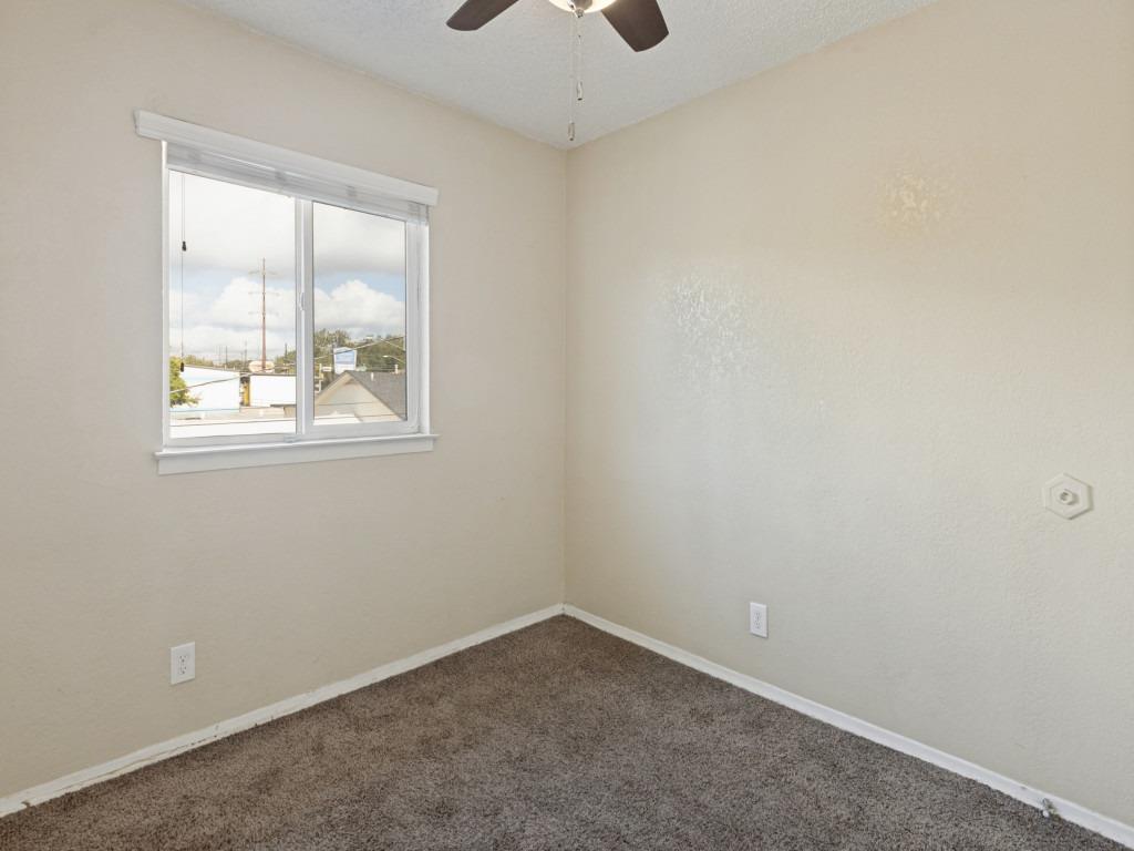 2401 Manor Rd None #218 Property Photo 24
