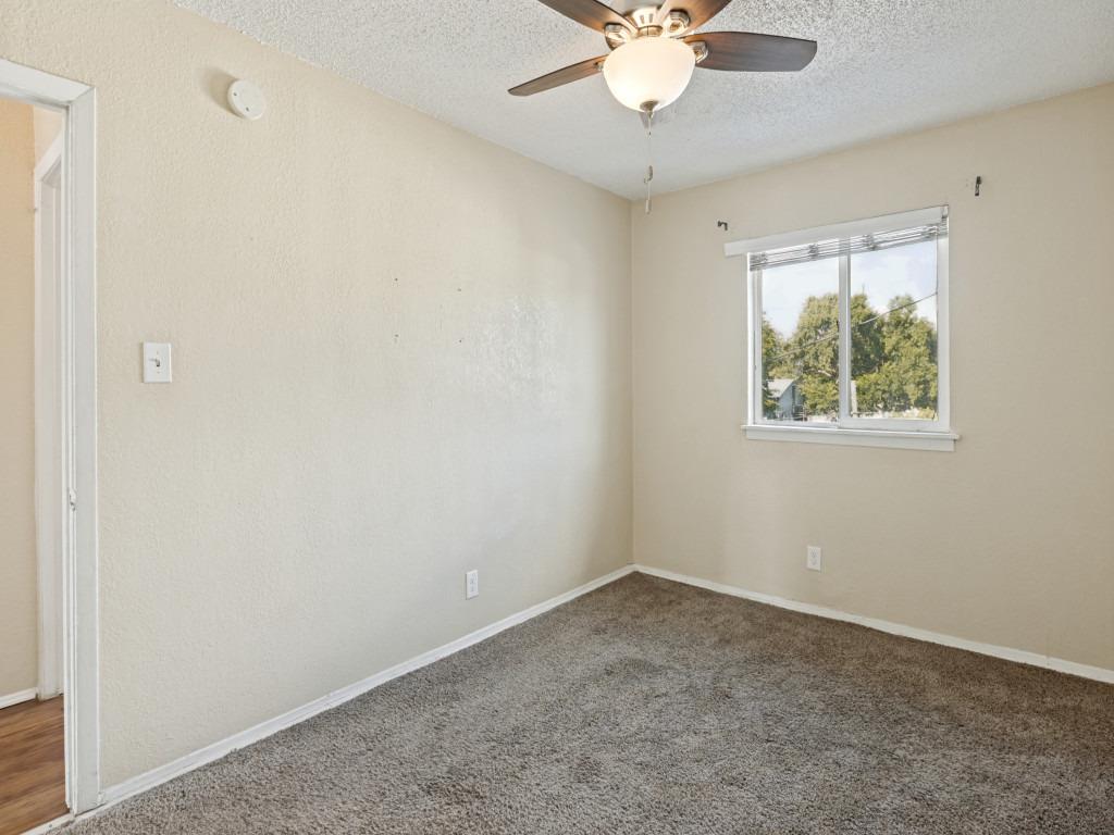 2401 Manor Rd None #218 Property Photo 26