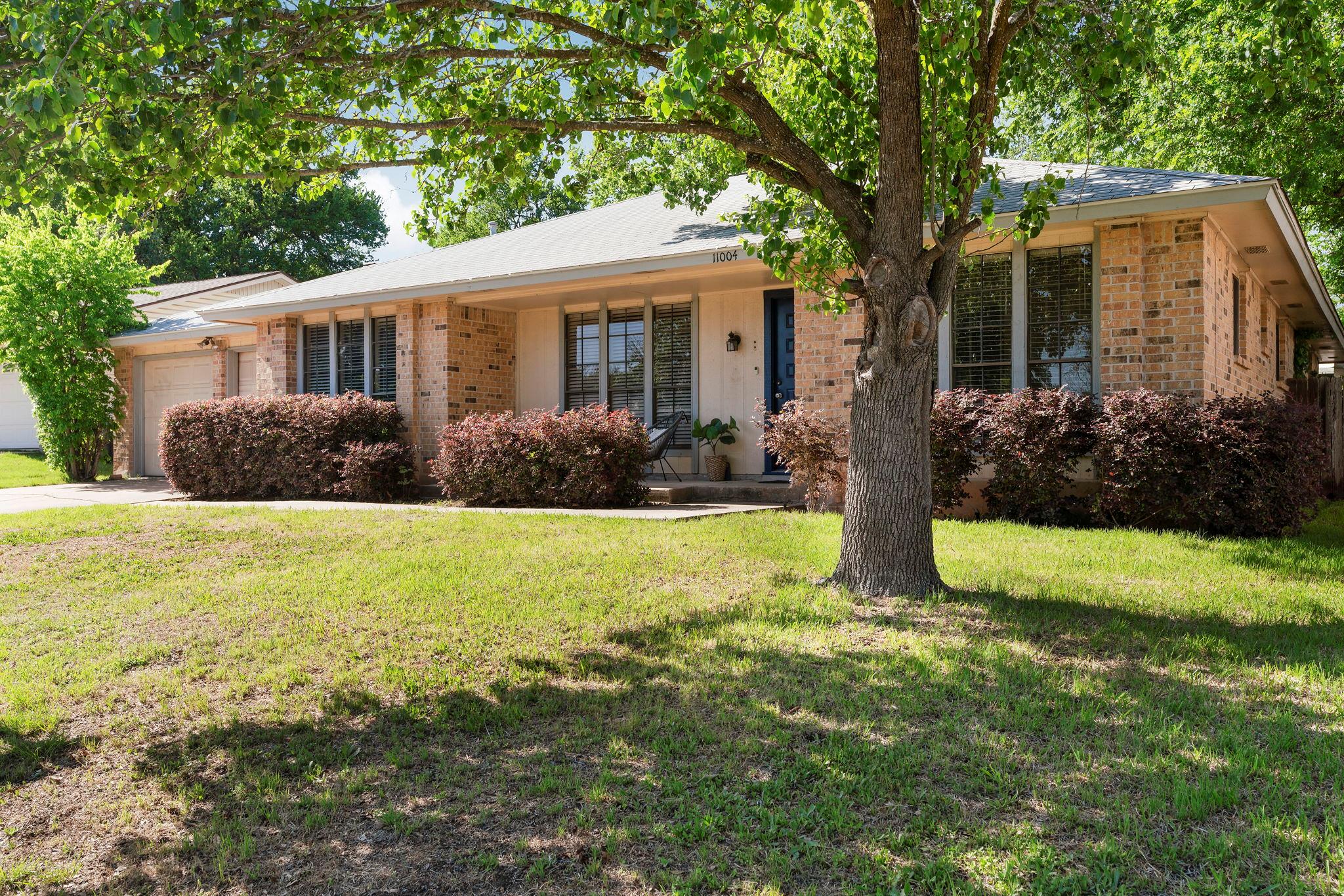 11004 Hillside Oak Ln Property Photo 1