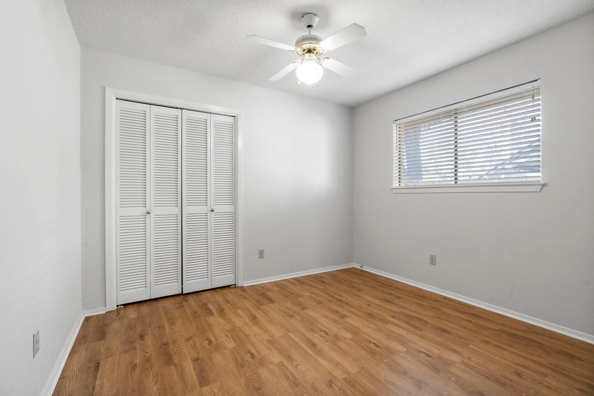 11004 Hillside Oak Ln Property Photo 27