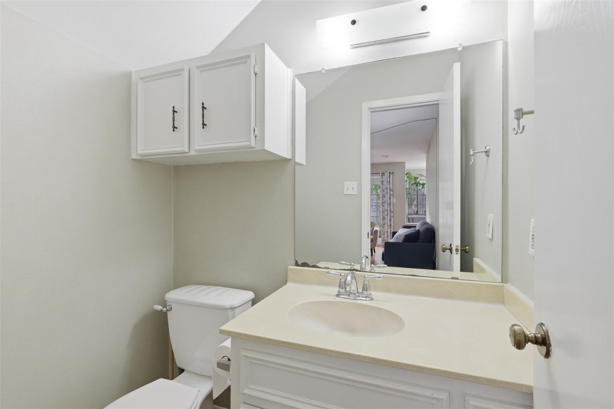 105 Norwood Dr #b Property Photo 7