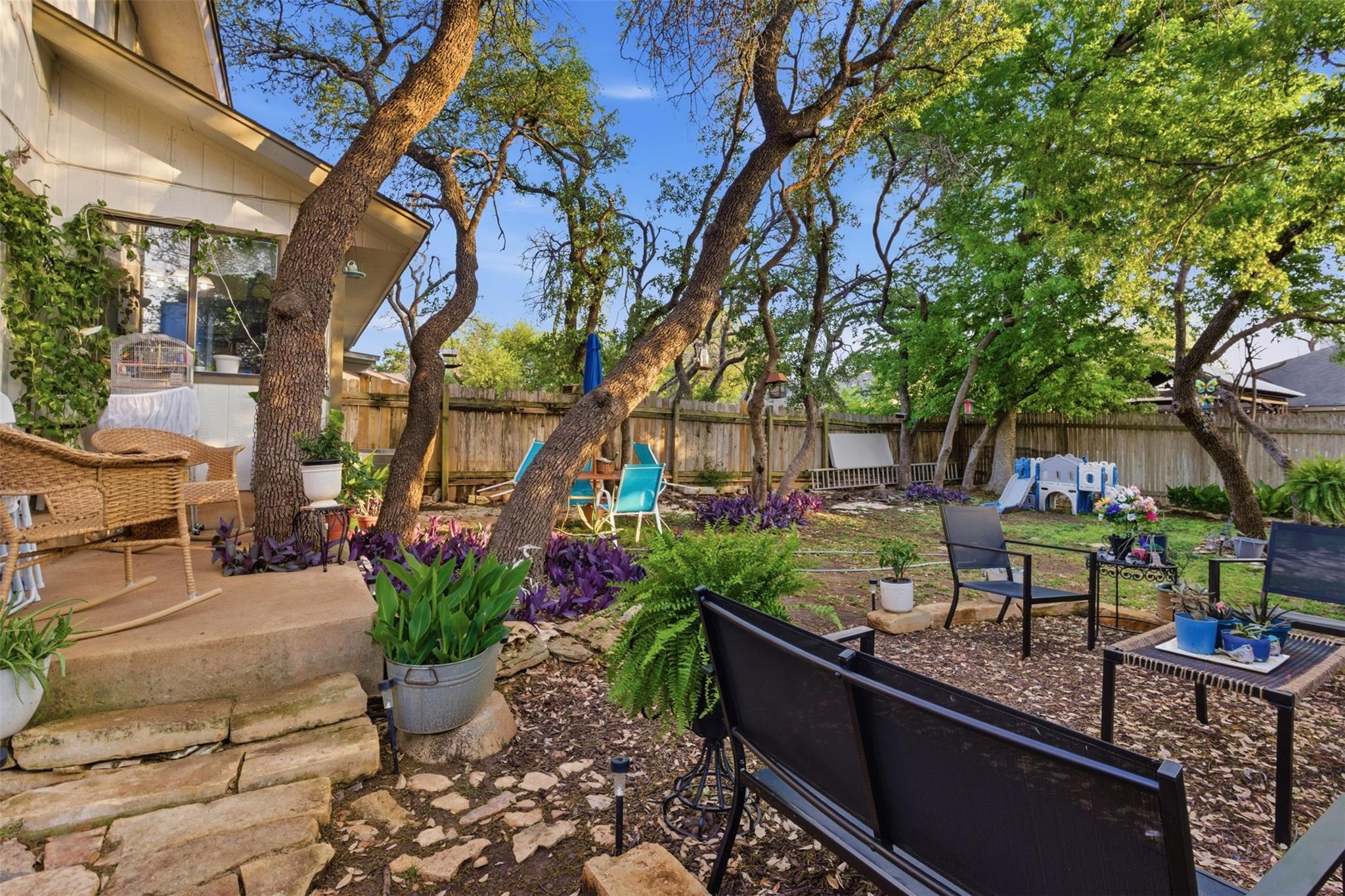 105 Norwood Dr #b Property Photo 14