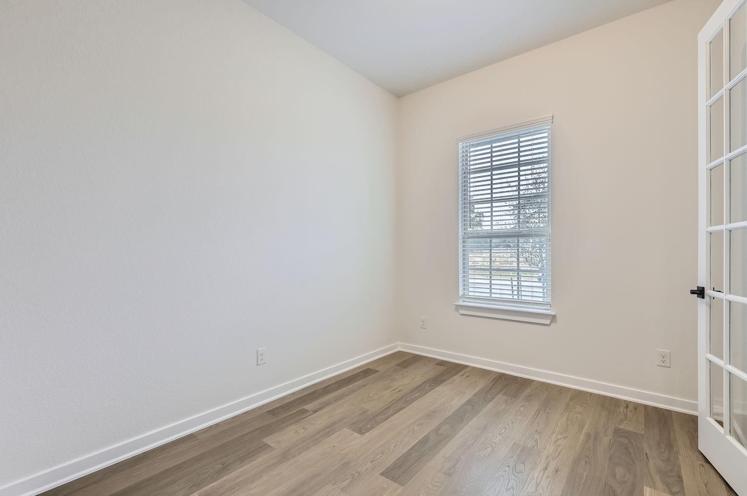 1312 Garrett Oaks Ln Property Photo 6