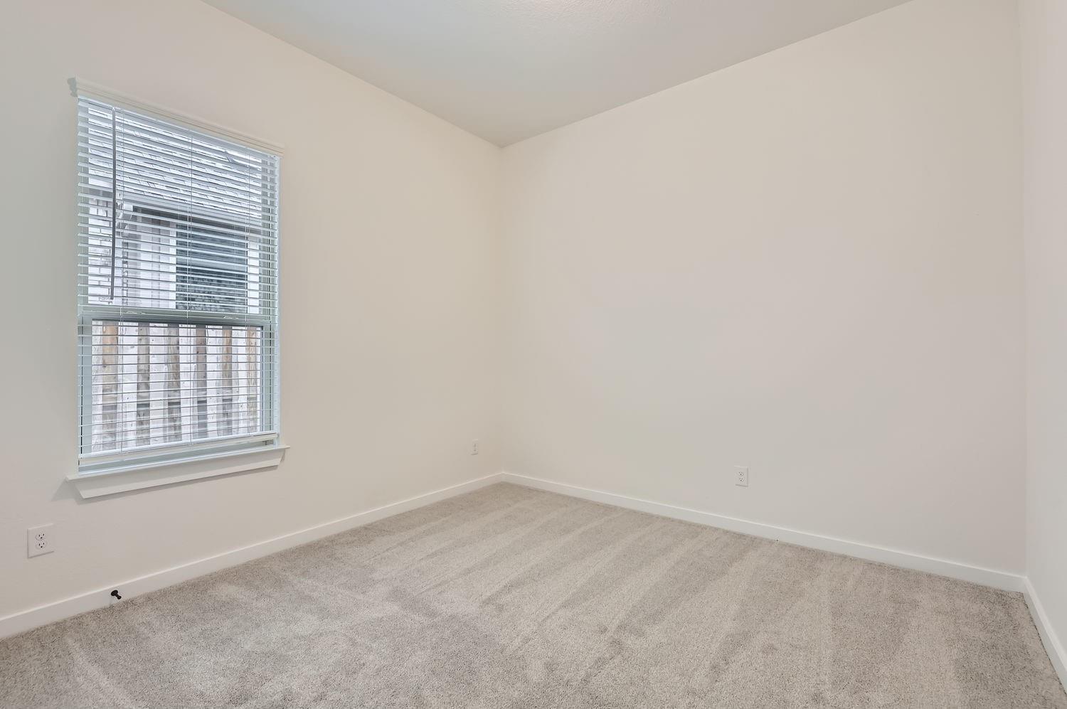 1312 Garrett Oaks Ln Property Photo 18
