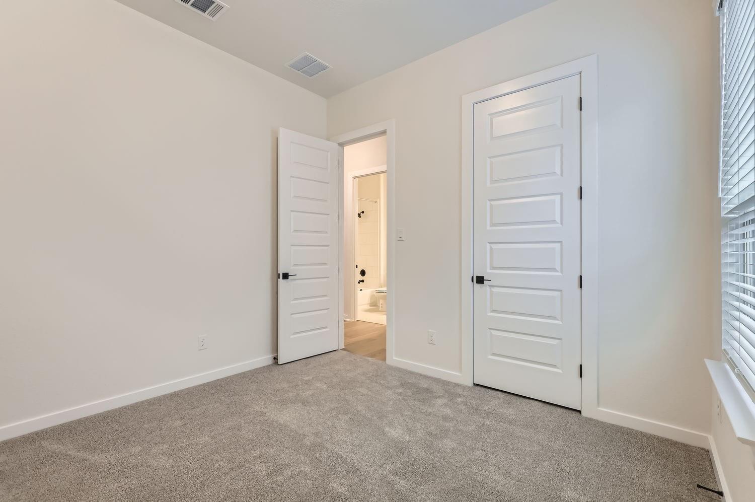 1312 Garrett Oaks Ln Property Photo 20