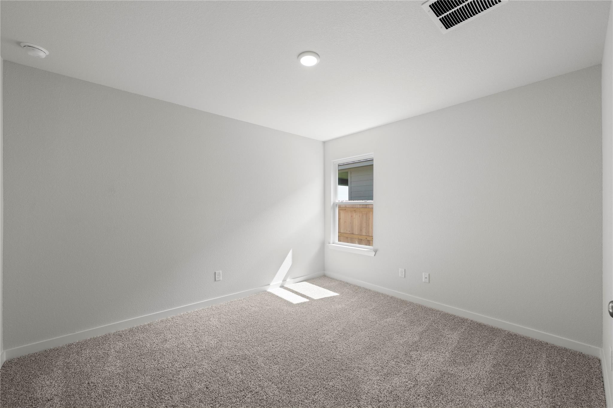 220 Gus Loop Property Photo 7